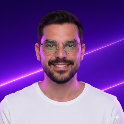 Portrait of Yoann Benchetrit, co-founder of Peechy